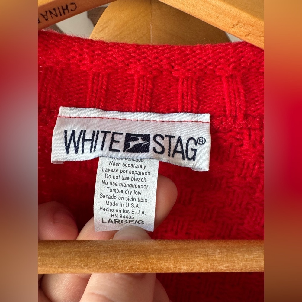 White Stag Women's Vibrant Red Cable Knit Cardigan Large - Picture 4 of 5